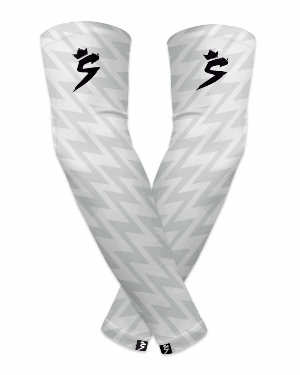 (WHITE) ZIG ZAG ARM SLEEVES Sleeve King Athletics